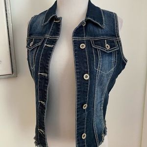 Maurices Dark Wash Jean Denim Vest Size Small